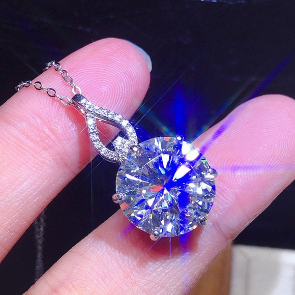 Sterling Silver 8ct diamond necklace - Picture 8 of 12